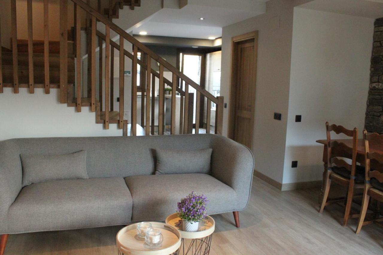 Casa La Era Apartment Sahun ภายนอก รูปภาพ